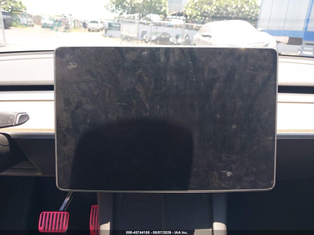 Продаж на аукціоні авто 2021 Tesla Model Y Long Range Dual Motor All-wheel Drive, vin: 5YJYGAEE8MF194275, номер лоту: 45744188