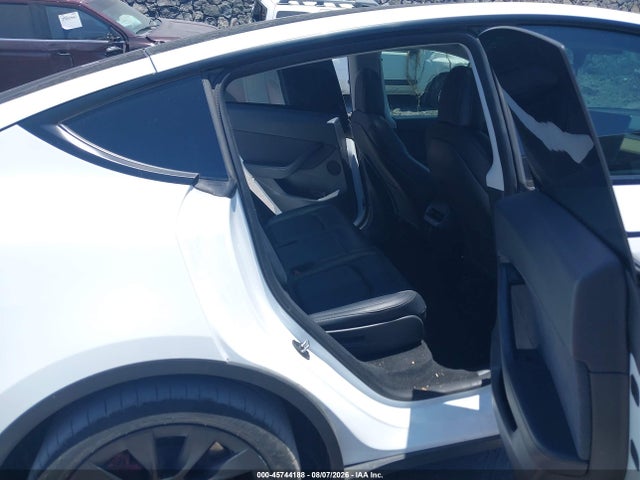 Продаж на аукціоні авто 2021 Tesla Model Y Long Range Dual Motor All-wheel Drive, vin: 5YJYGAEE8MF194275, номер лоту: 45744188