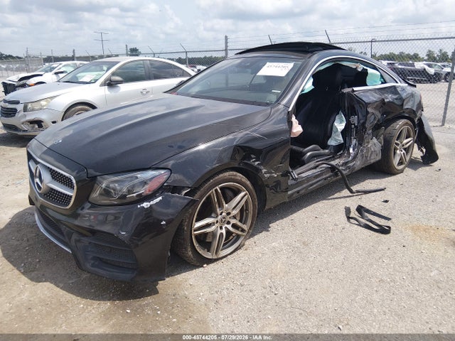 45744205 :رقم المزاد ، WDD1J6FB1JF018668 vin ، 2018 Mercedes-benz E 400 مزاد بيع
