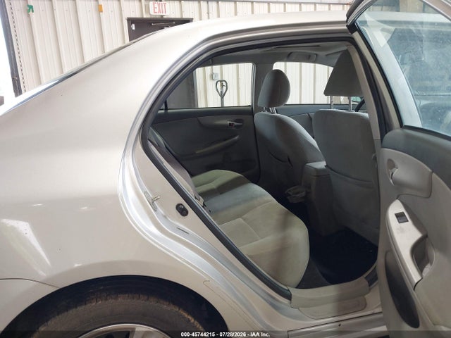 45744215 :رقم المزاد ، 2T1BU4EE5AC377536 vin ، 2010 Toyota Corolla Le مزاد بيع