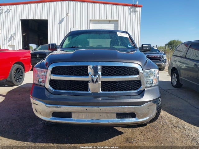 1C6RR6FT5KS674872 RAM 1500 Classic Tradesman 4x2 6&#039;4 Box