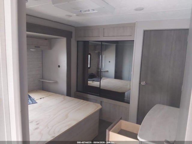Продаж на аукціоні авто 2024 Forest River Aurora, vin: 5ZT2ARWB5RX029578, номер лоту: 45744225