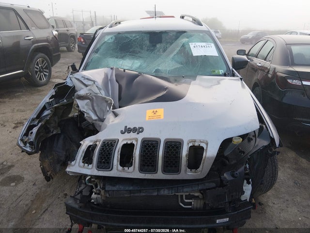 2019 Jeep Cherokee Trailhawk 4x4 მანქანა იყიდება აუქციონზე, vin: 1C4PJMBX1KD147050, აუქციონის ნომერი: 45744257