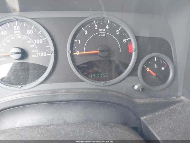 2008 Jeep Patriot Sport მანქანა იყიდება აუქციონზე, vin: 1J8FF28W88D663634, აუქციონის ნომერი: 45744255