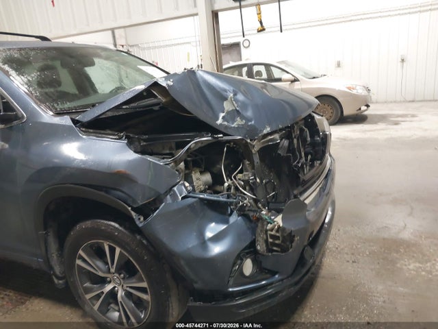 Toyota Highlander Xle V6 2016 5TDJKRFH0GS321351 Image 6