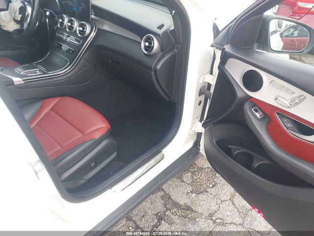 Продажа на аукционе авто 2022 Mercedes-benz Glc 300 Suv, vin: W1N0G8DB0NG108437, номер лота: 45744299