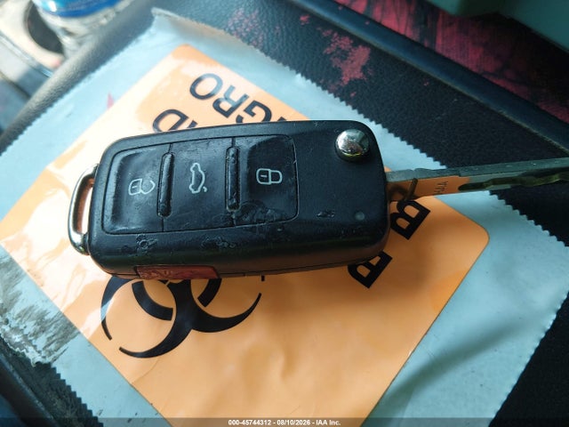 2019 Volkswagen Beetle მანქანა იყიდება აუქციონზე, vin: 3VW5DAAT7KM502557, აუქციონის ნომერი: 45744312