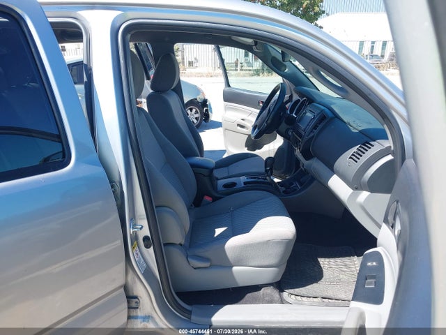 Toyota Tacoma 2014 5TFJX4CNXEX043516 Image 5