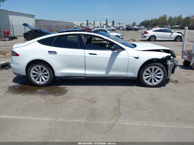 5YJSA1H17EFP52876 Tesla Model S P85