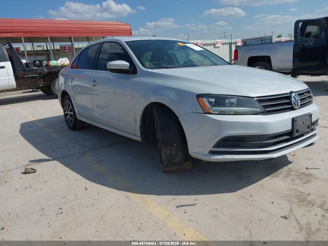 2017 Volkswagen Jetta 1.4t Se მანქანა იყიდება აუქციონზე, vin: 3VWDB7AJXHM333713, აუქციონის ნომერი: 45744464