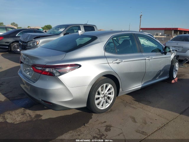 Toyota CAMRY LE 2024 4T1C11AK9RU908142 Image 4