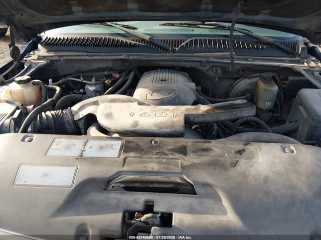 2002 Gmc Yukon Xl 1500 Sle მანქანა იყიდება აუქციონზე, vin: 1GKEC16Z72J130268, აუქციონის ნომერი: 45744550