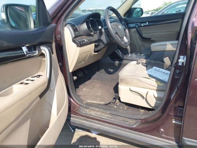 2011 Kia Sorento Lx მანქანა იყიდება აუქციონზე, vin: 5XYKTCA13BG143577, აუქციონის ნომერი: 45744576