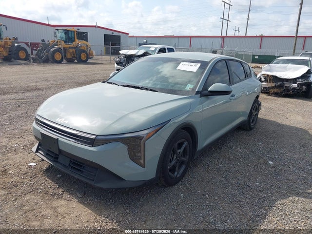 2025 Kia K4 Lxs მანქანა იყიდება აუქციონზე, vin: 3KPFT4DE0SE105811, აუქციონის ნომერი: 45744629