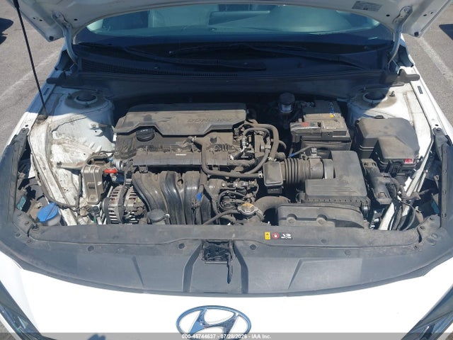 5NPLP4AGXNH078808 Hyundai Elantra Limited