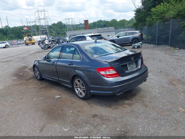2011 Mercedes-benz C 300 Luxury 4matic/sport 4matic მანქანა იყიდება აუქციონზე, vin: WDDGF8BB3BR145824, აუქციონის ნომერი: 45744650
