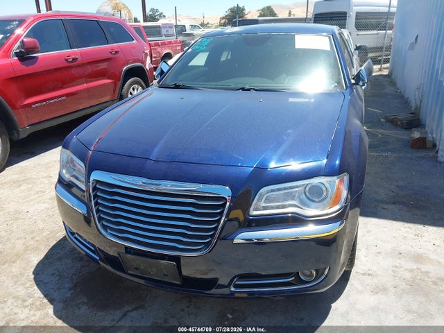 Chrysler 300C 2014 2C3CCAET3EH100789 Image 12
