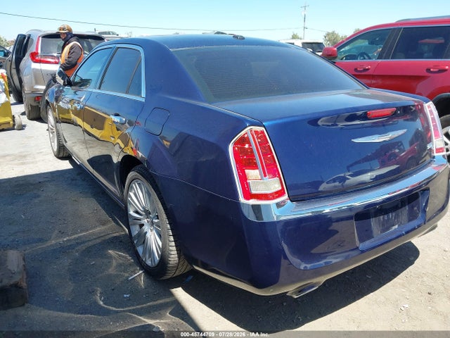 Chrysler 300C 2014 2C3CCAET3EH100789 Image 3