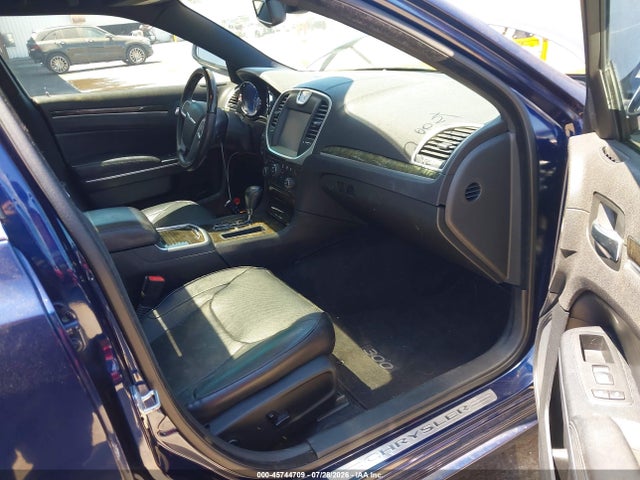 Chrysler 300C 2014 2C3CCAET3EH100789 Image 5