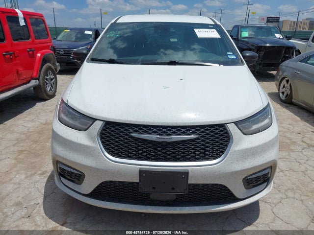 2026 Chrysler Pacifica Select მანქანა იყიდება აუქციონზე, vin: 2C4RC1BG9TR179213, აუქციონის ნომერი: 45744729