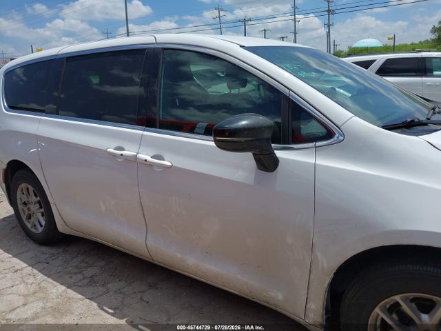 2026 Chrysler Pacifica Select მანქანა იყიდება აუქციონზე, vin: 2C4RC1BG9TR179213, აუქციონის ნომერი: 45744729