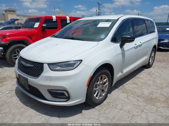 2026 Chrysler Pacifica Select მანქანა იყიდება აუქციონზე, vin: 2C4RC1BG9TR179213, აუქციონის ნომერი: 45744729