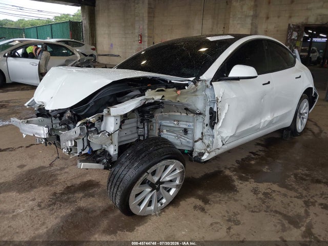 Tesla Model 3 Standard Range Plus Rear-wheel Drive 2021 5YJ3E1EA1MF063749 Image 2