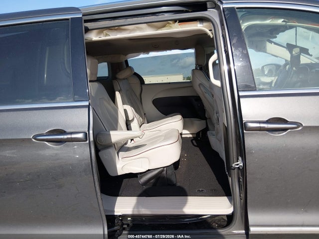 Aukcja sprzedaży 2017 Chrysler Pacifica Limited, vin: 2C4RC1GG7HR504750, numer aukcji: 45744768
