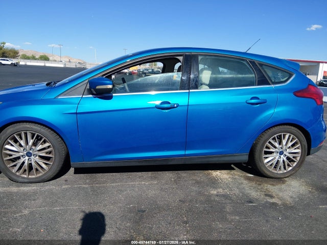 Ford Focus Titanium 2016 1FADP3N29GL335507 Image 14
