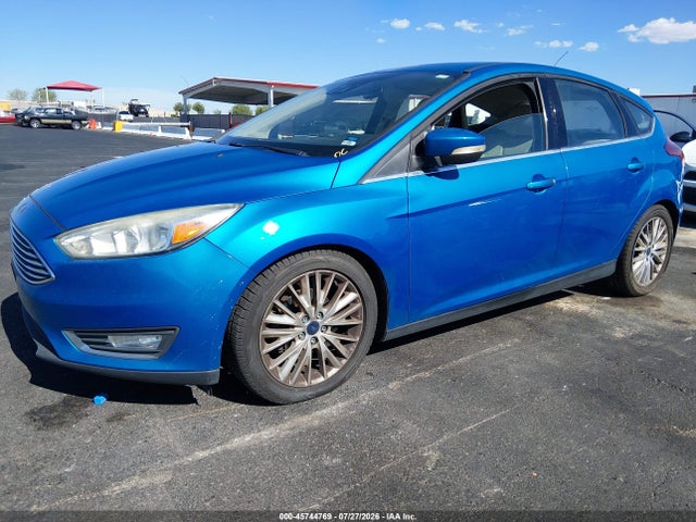 Ford Focus Titanium 2016 1FADP3N29GL335507 Image 2