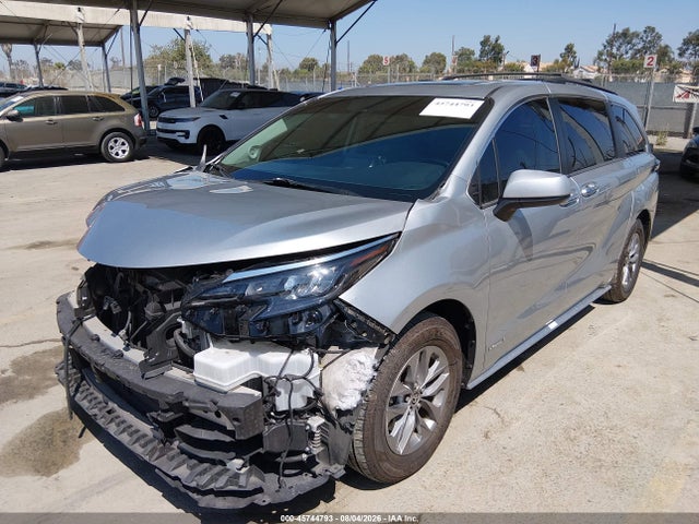 Toyota SIENNA XLE 2021 5TDJRKEC1MS006255 Image 2
