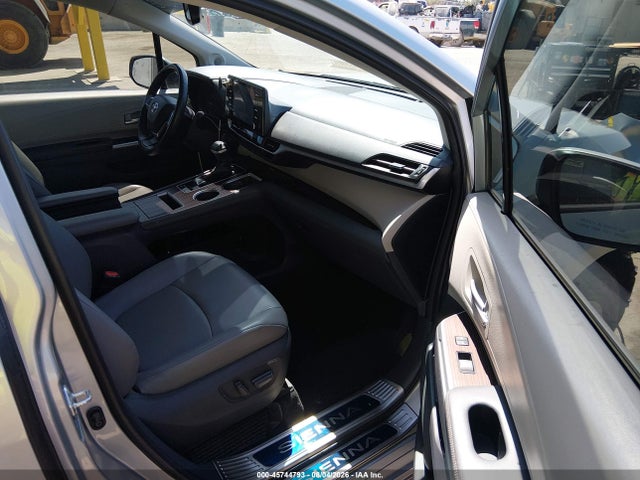 Toyota SIENNA XLE 2021 5TDJRKEC1MS006255 Image 5