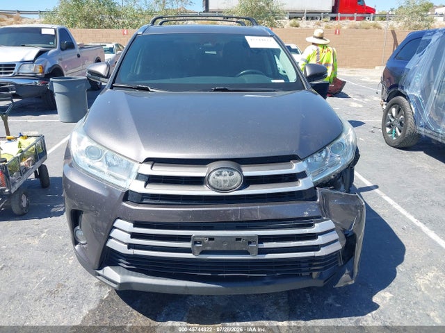 Toyota Highlander Xle 2018 5TDKZRFH9JS549520 Image 12