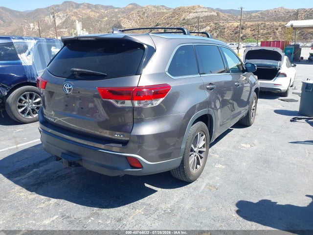 Toyota Highlander Xle 2018 5TDKZRFH9JS549520 Image 4