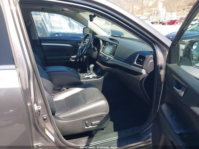 Toyota Highlander Xle 2018 5TDKZRFH9JS549520 Image 5