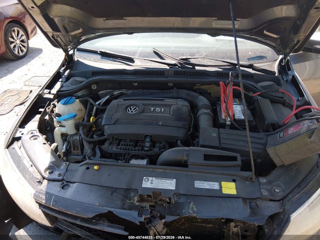 45744833 :رقم المزاد ، 3VWD07AJ5EM209155 vin ، 2014 Volkswagen Jetta 1.8t Se مزاد بيع