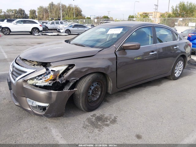 Nissan Altima 2.5 S 2015 1N4AL3AP9FC568446 Image 2