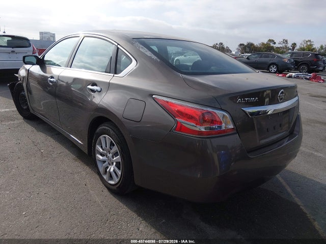 Nissan Altima 2.5 S 2015 1N4AL3AP9FC568446 Image 3