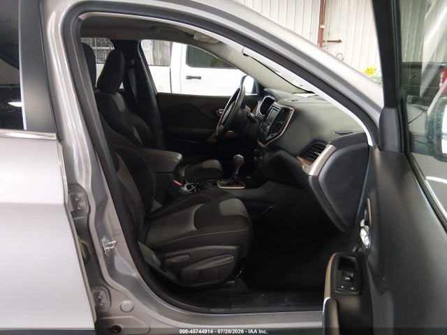 Jeep Cherokee Latitude 4x4 2018 1C4PJMCB8JD528427 Image 5