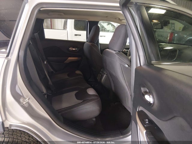 Jeep Cherokee Latitude 4x4 2018 1C4PJMCB8JD528427 Image 8