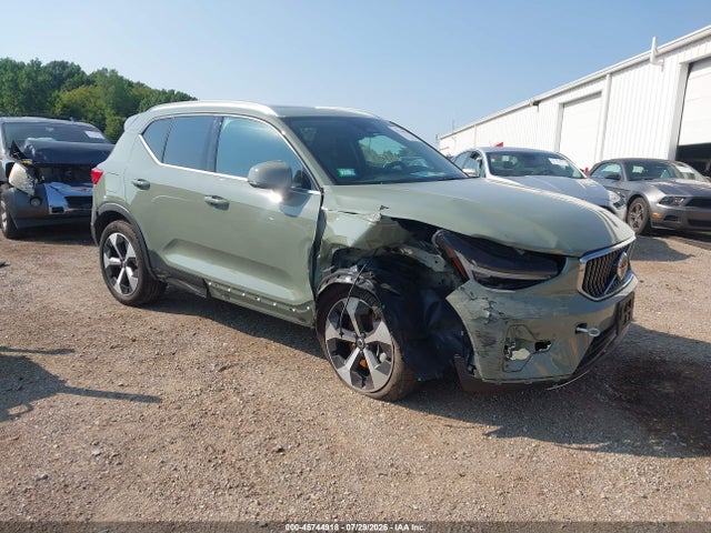 Продажа на аукционе авто 2025 Volvo Xc40 B5 Core Bright Theme, vin: YV4L12UJ8S2570180, номер лота: 45744918