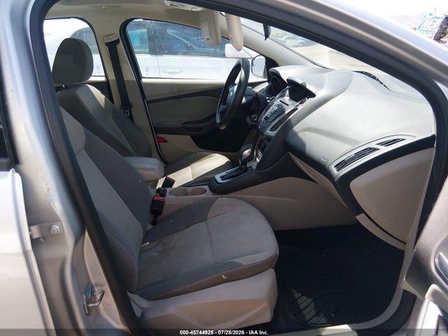 1FADP3K26EL410178 Ford FOCUS SE