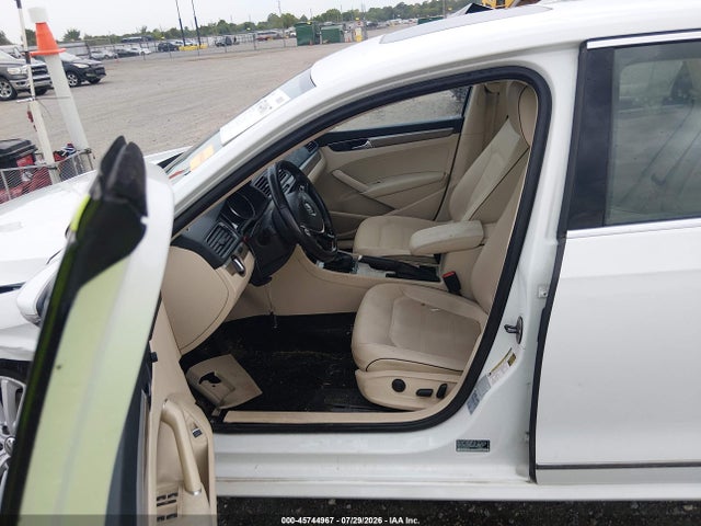 Auction sale of the 2017 Volkswagen Passat 1.8t Se, vin: 1VWBT7A36HC067114, lot number: 45744967