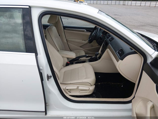 Auction sale of the 2017 Volkswagen Passat 1.8t Se, vin: 1VWBT7A36HC067114, lot number: 45744967