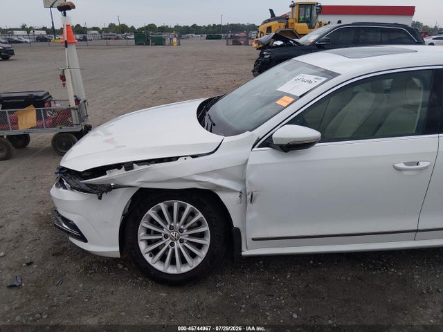 Auction sale of the 2017 Volkswagen Passat 1.8t Se, vin: 1VWBT7A36HC067114, lot number: 45744967