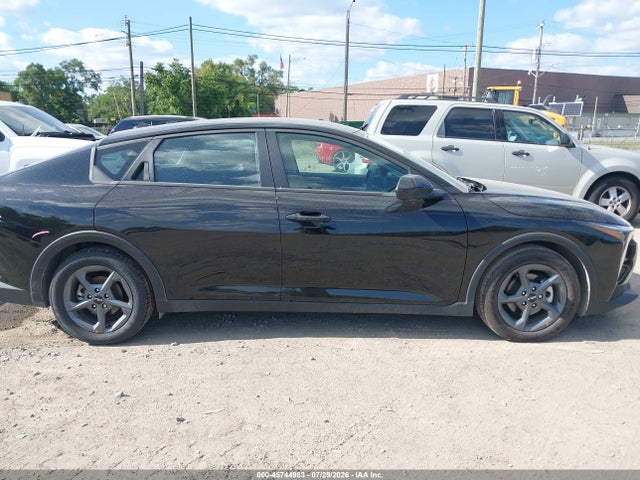 2026 Kia K4 Lxs მანქანა იყიდება აუქციონზე, vin: 3KPFT4DE2TE272494, აუქციონის ნომერი: 45744983