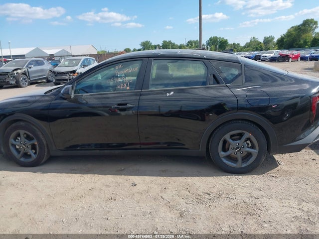2026 Kia K4 Lxs მანქანა იყიდება აუქციონზე, vin: 3KPFT4DE2TE272494, აუქციონის ნომერი: 45744983