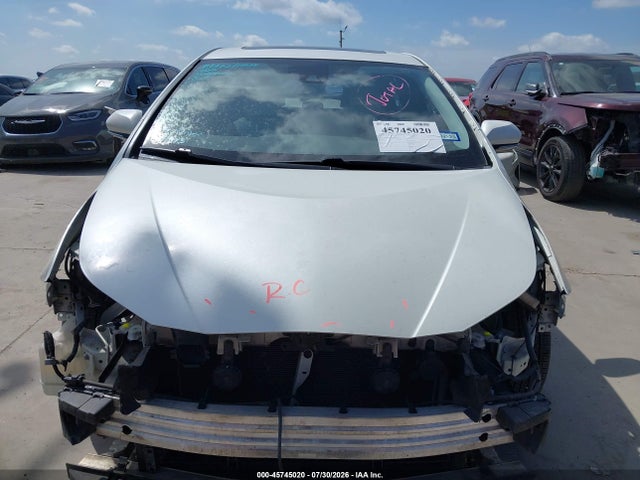 2017 Toyota Prius Four მანქანა იყიდება აუქციონზე, vin: JTDKARFU4H3534598, აუქციონის ნომერი: 45745020