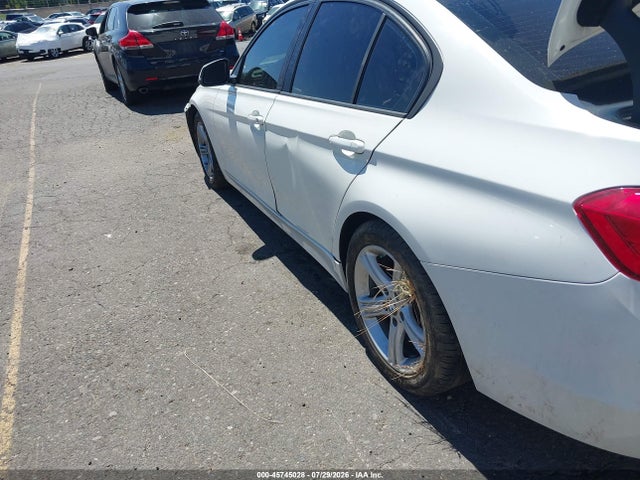 BMW 328I 2014 WBA3C1C54EK112911 Image 12