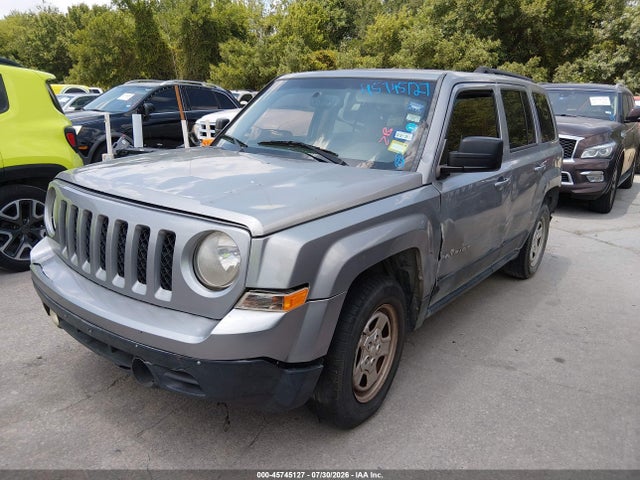 1C4NJPBBXFD204381 Jeep Patriot Sport
